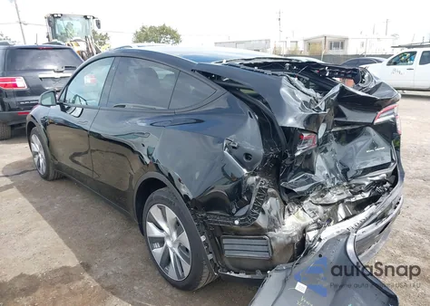 2022 Tesla Model Y Long Range Dual Motor All-Wheel Drive from USA, damaged, VIN 7SAYGDEEXNF444878
